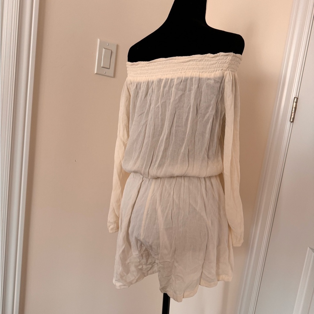 Dynamite Ivory Romper - Picture 4 of 4